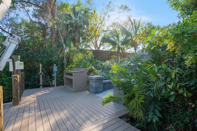 1899 Buccaneer Cir, Sarasota, FL 34231 - view of wooden terrace
