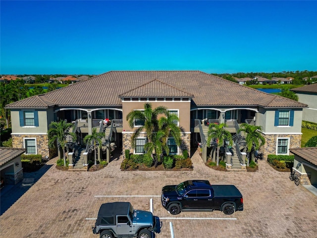 view of mediterranean / spanish-style home