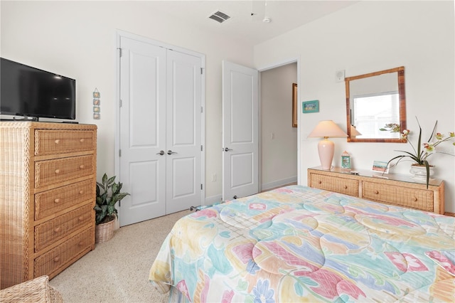 bedroom with a closet