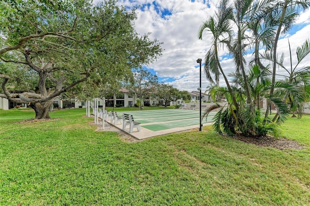 exterior space featuring a yard