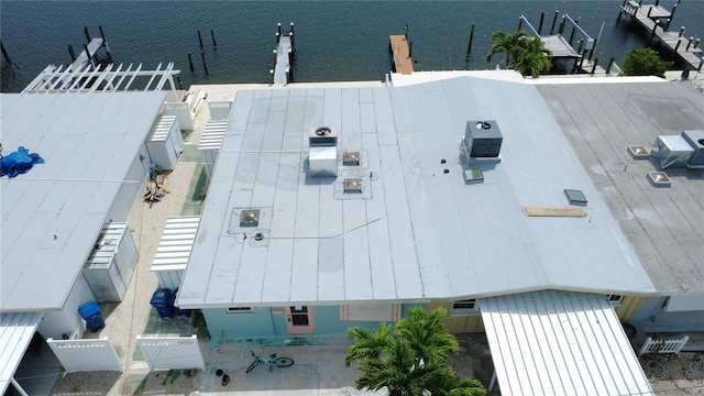 23 Seaside Ct, Holmes Beach, FL 34217 - photo 1