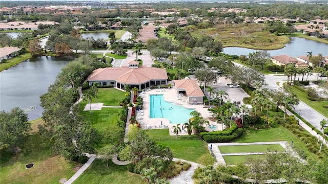 4209 Cascade Falls Dr, Sarasota, FL 34243 - aerial view of residential area featuring a pool area and a large body of water