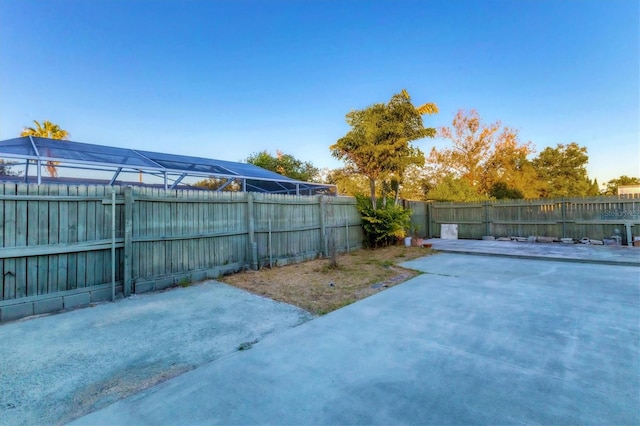 view of yard with a patio