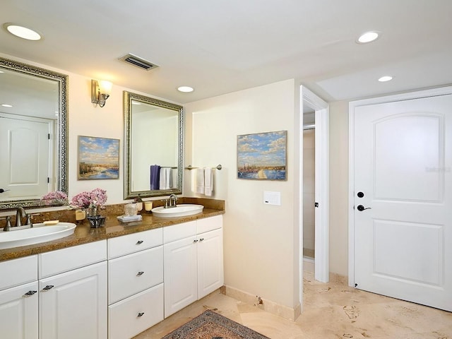 bathroom with vanity