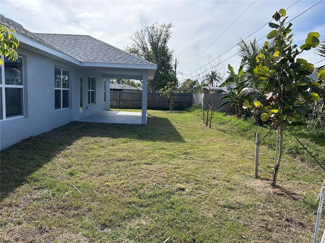 view of yard featuring a patio