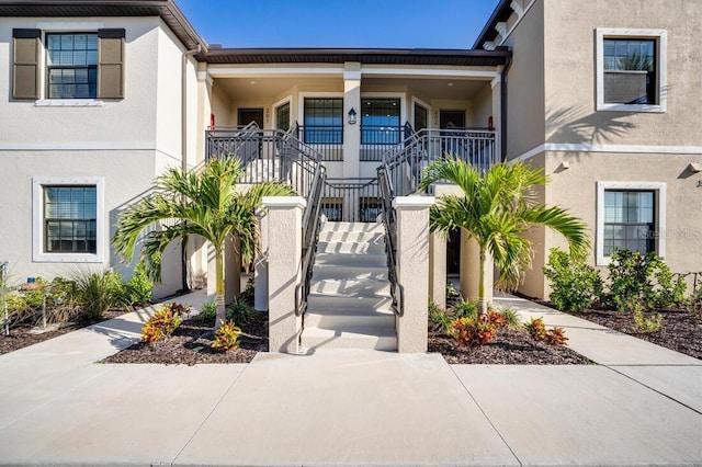 view of front of house featuring a porch