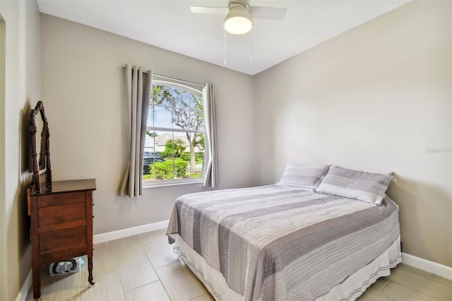 bedroom featuring ceiling fan