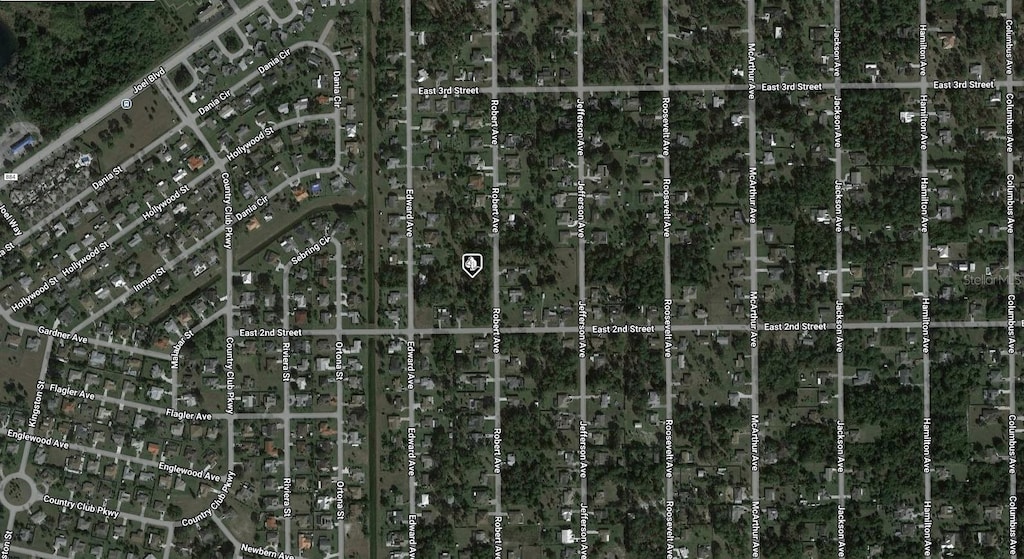 205 Robert Ave, Lehigh Acres, FL 33936 - photo 2