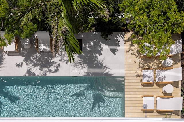 509 Golden Gate Pt Unit 3, Sarasota, FL 34236 - view of swimming pool