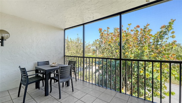 view of sunroom / solarium