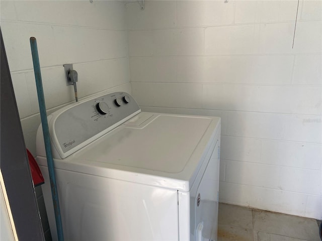 laundry room with washer / clothes dryer