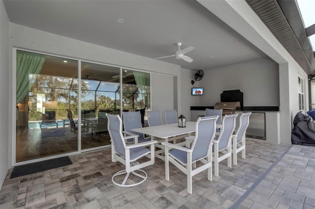 dining room featuring ceiling fan