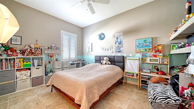 bedroom featuring ceiling fan