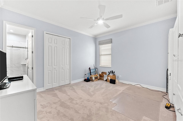 miscellaneous room featuring ceiling fan, ornamental molding, and light carpet