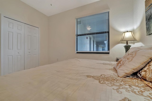 bedroom with a closet