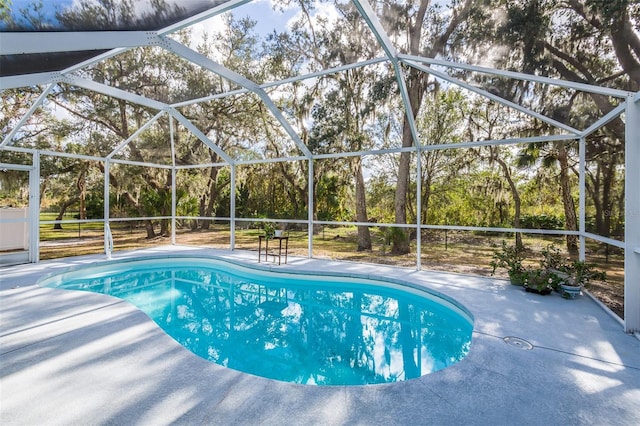 1496 Palm View Rd, Sarasota, FL 34240 - swimming pool with a patio and glass enclosure