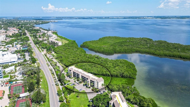 bird's eye view featuring a water view