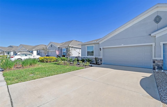 ranch-style home with a front yard