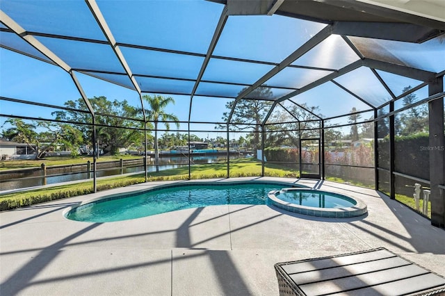 view of swimming pool featuring a lanai, a water view, an in ground hot tub, and a patio