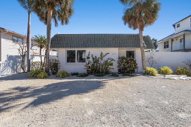 view of front of property