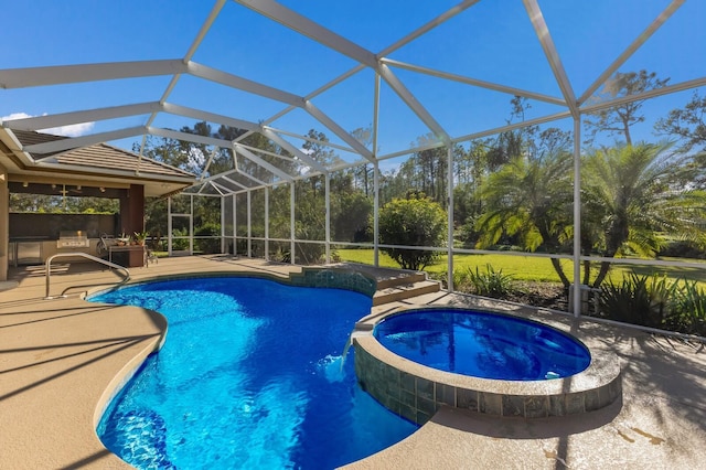 view of pool with an in ground hot tub, a patio, and a lanai