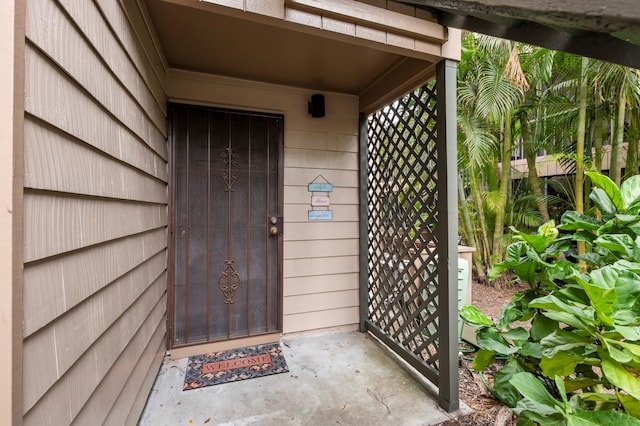 view of property entrance