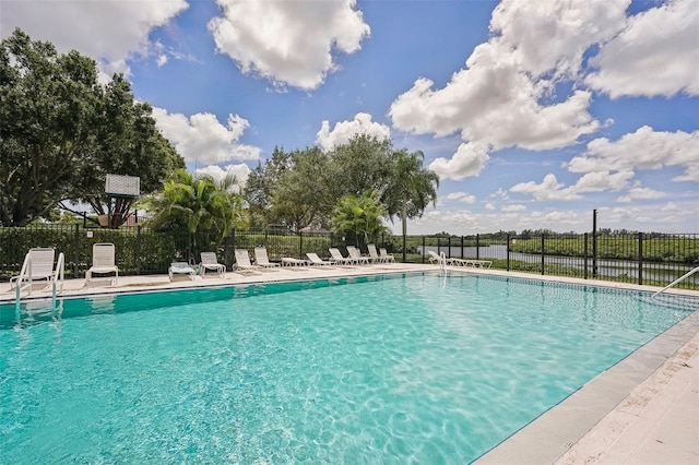 view of swimming pool featuring a patio