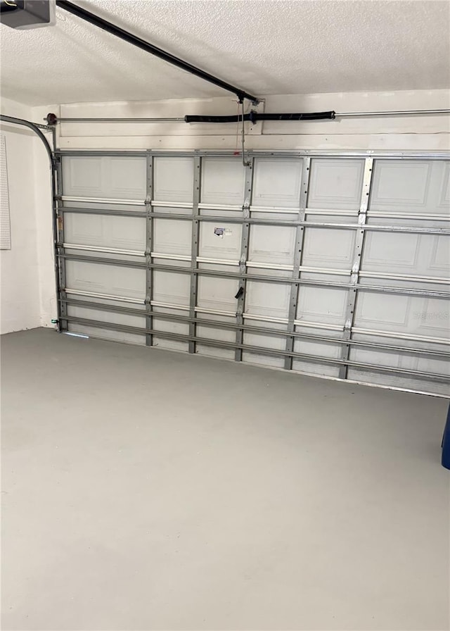 4042 Kingsfield Dr, Parrish, FL 34219 - garage with a garage door opener
