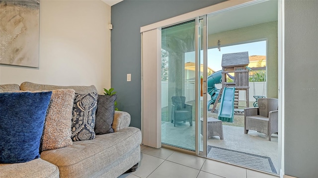 entryway featuring light tile patterned floors