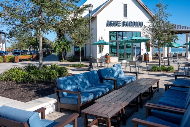 view of patio / terrace featuring an outdoor hangout area