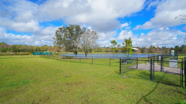 view of yard featuring a water view