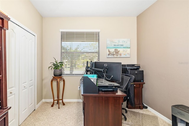 6517 Willowshire Way, Bradenton, FL 34212 - home office featuring baseboards