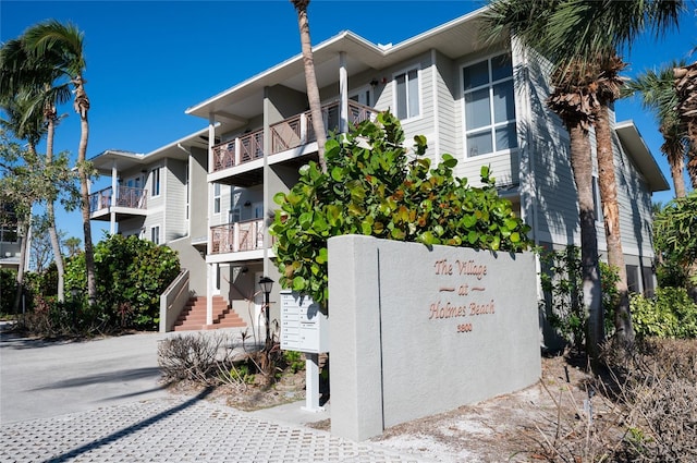 3816 6th Ave, Holmes Beach FL, 34217, 2 bedrooms, 2 baths townhouse for sale