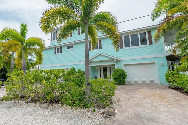 view of front of property featuring a garage