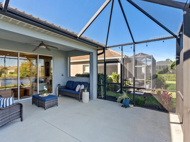 sunroom / solarium with ceiling fan