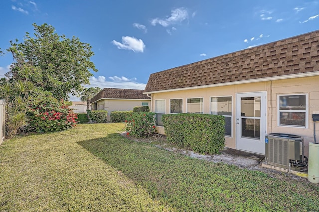 665 Park Cir Unit 58, Bradenton, FL 34207 - view of green lawn