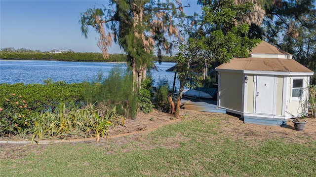 703 32nd Street Ct E, Bradenton, FL 34208 - view of green lawn with a water view