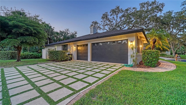 view of front of home featuring a yard