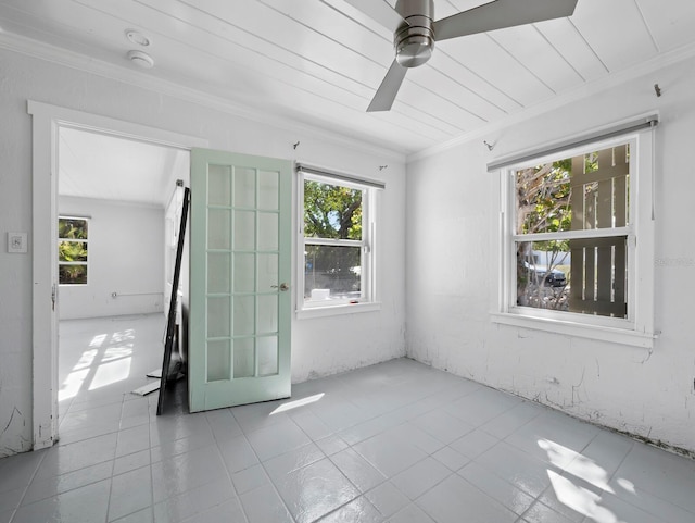 611 Hibiscus Way, Longboat Key, FL 34228 - spare room featuring ceiling fan and ornamental molding
