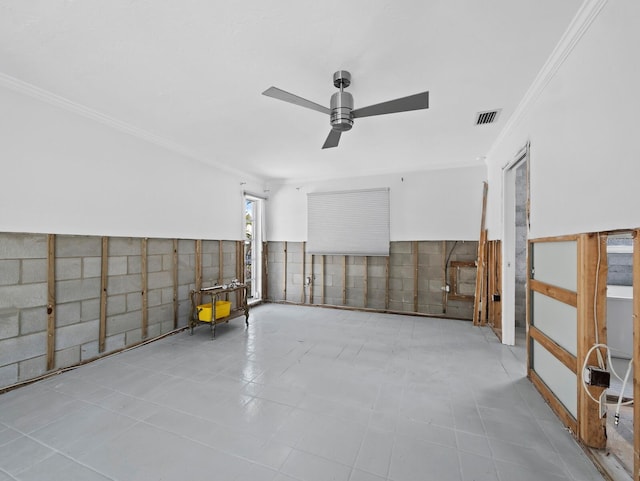 611 Hibiscus Way, Longboat Key, FL 34228 - interior space with visible vents, ceiling fan, and ornamental molding