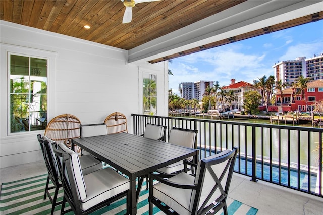 balcony featuring ceiling fan