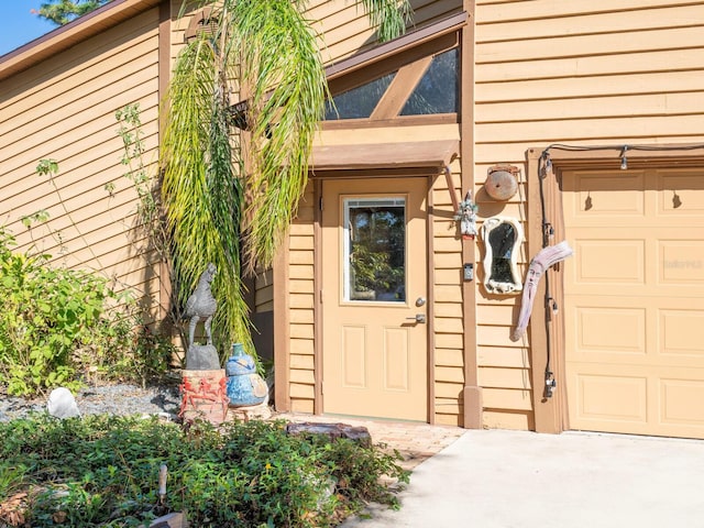 entrance to property with a garage