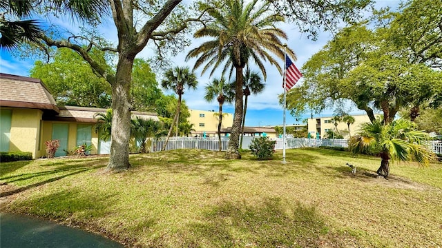11485 Oakhurst Rd Unit 200-220, Largo, FL 33774 - view of yard