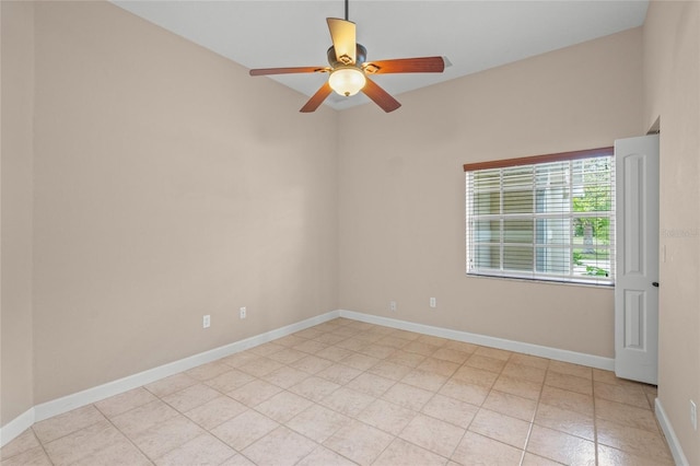 unfurnished room featuring ceiling fan