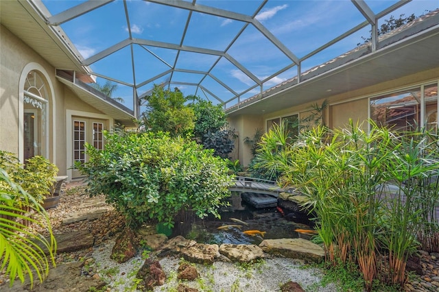 view of yard with a lanai