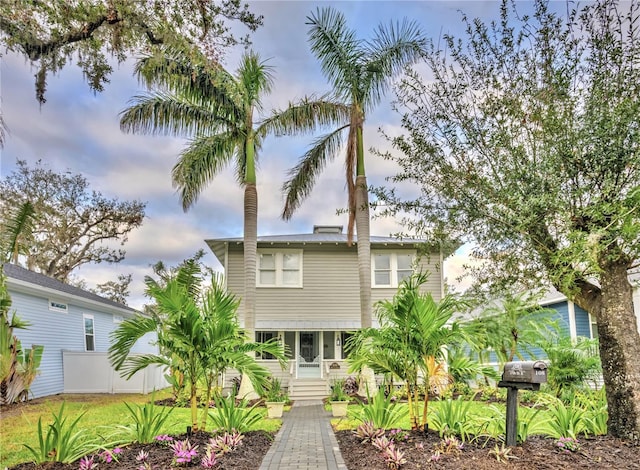 view of front of property