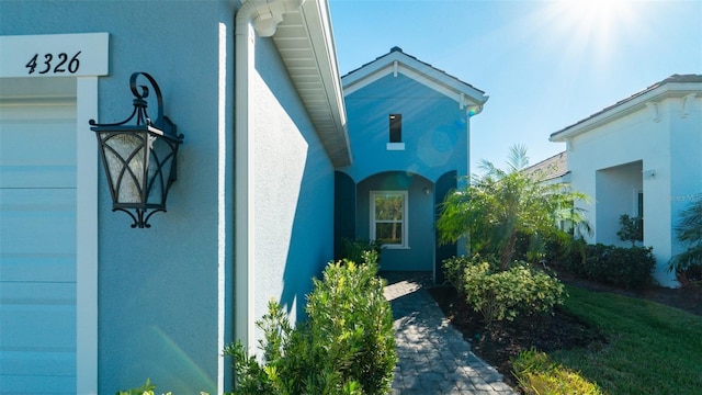 4326 Tamarind Pl, Bradenton, FL 34203 - property entrance with stucco siding