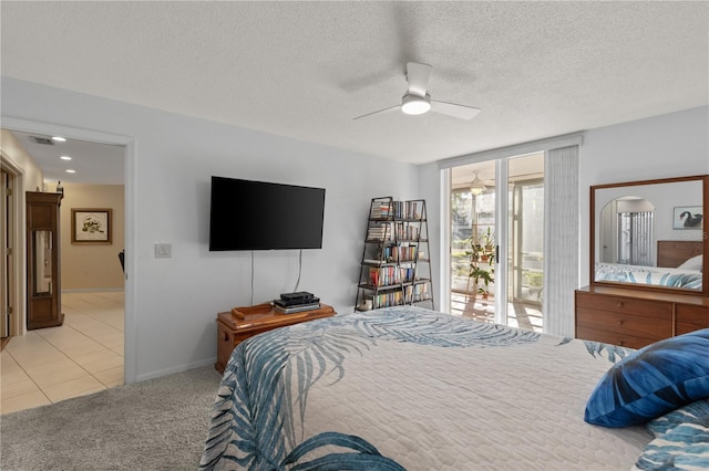 bedroom with access to exterior, light carpet, a textured ceiling, and ceiling fan