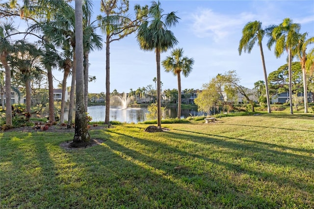 view of yard featuring a water view