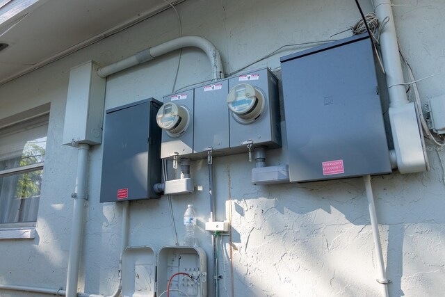 1038 25th St, Sarasota, FL 34234 - exterior view of electric meter